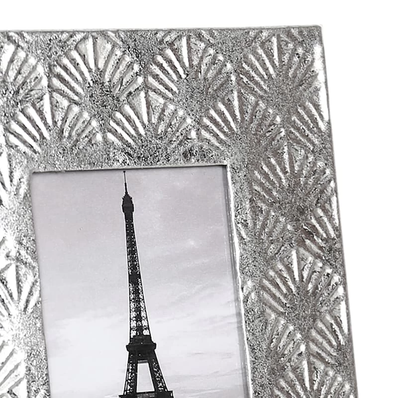 Found & Fable Metal Tabletop Photo Frame, 5x7 4 Found & Fable Metal Tabletop Photo Frame, 5x7 - Image 2
